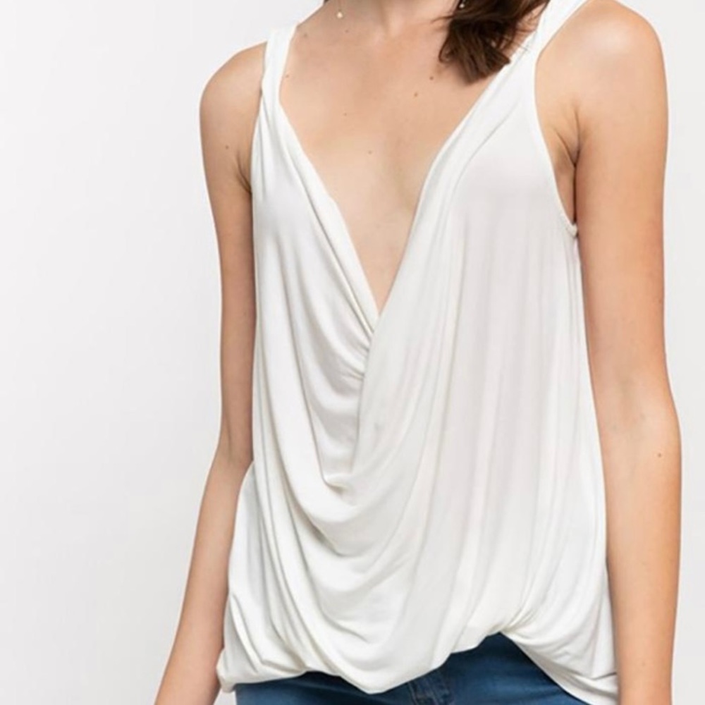 POL Plunging Twist Tank Top